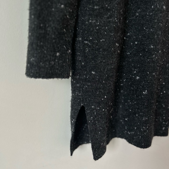 Madewell | Donegal Kent Cardigan Sweater in Coziest Yarn - Picture 7 of 8